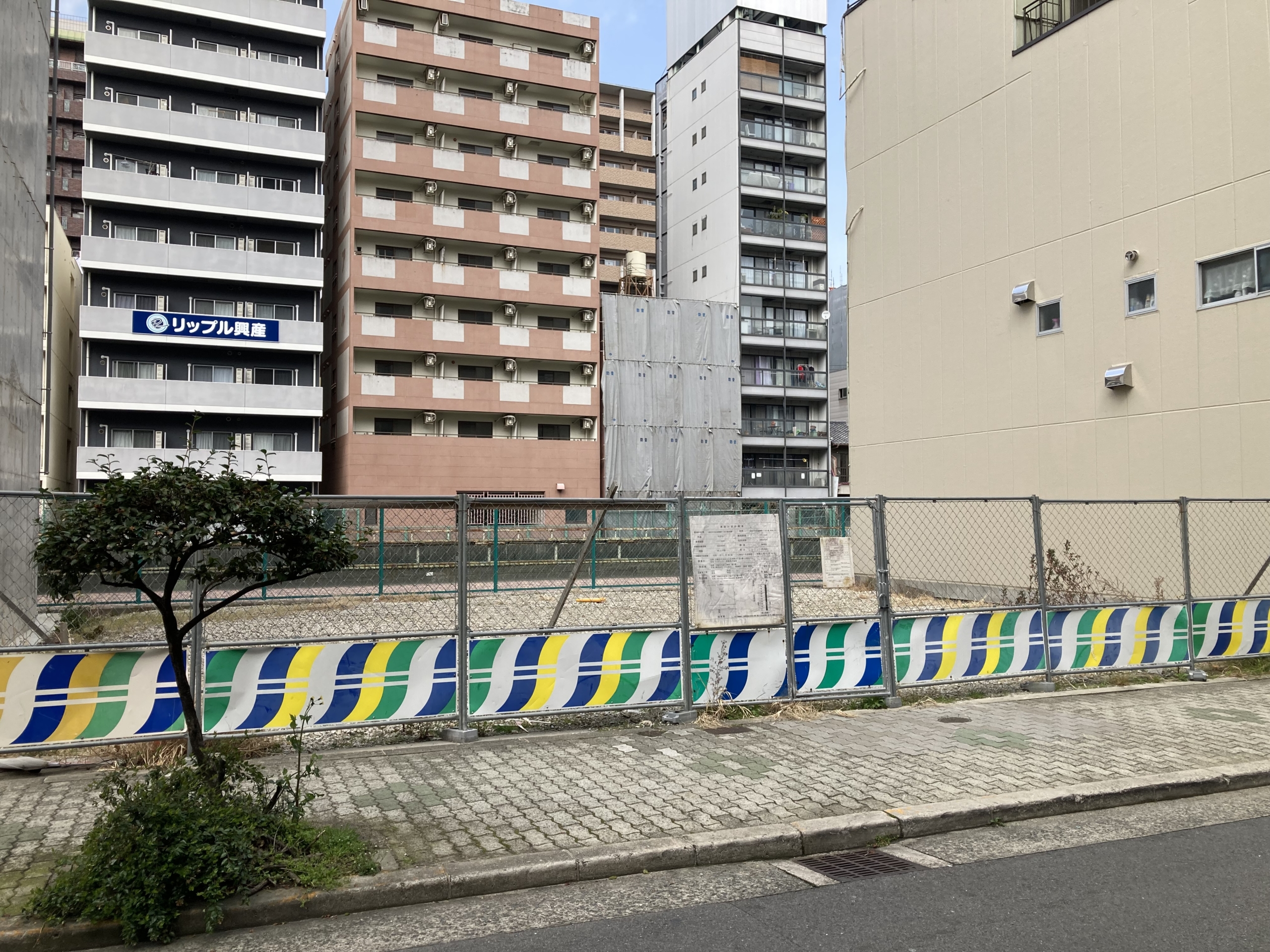 中央区道頓堀】地上１０階建のホテルが建設予定も大幅に工期遅れ - 関西 建築現場ニュース